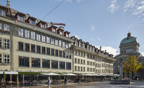 Bärenplatz 9, 11, 27, 