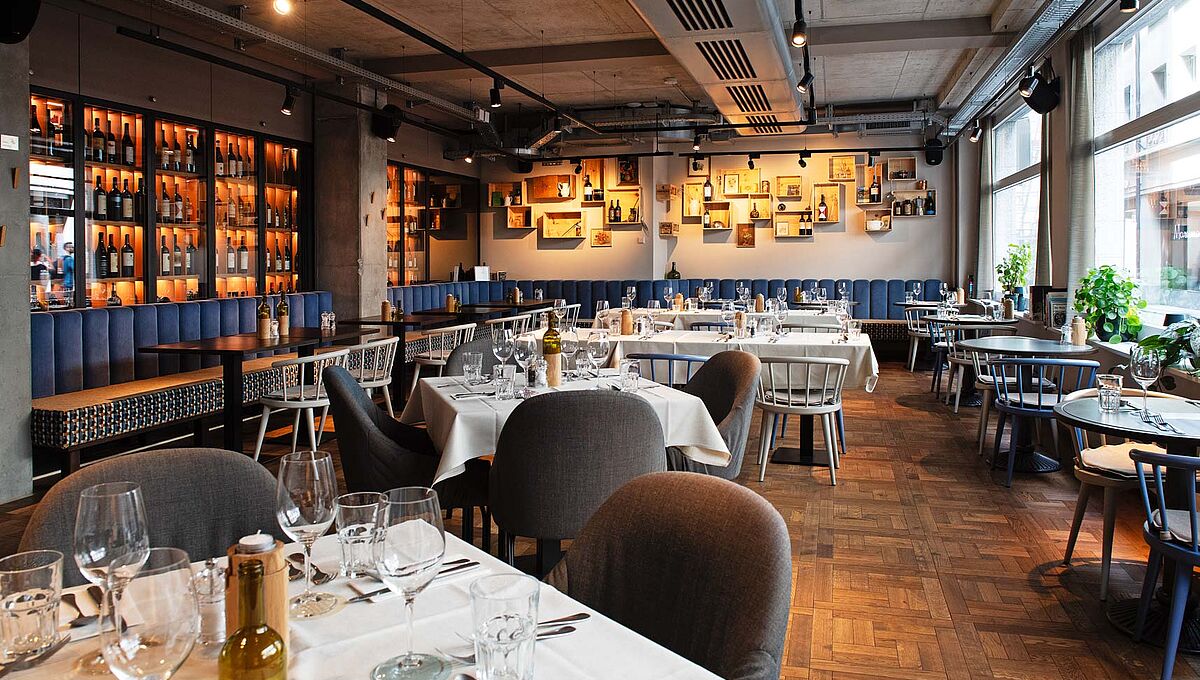 Bärenplatz 9, 11, 27 / Käfiggässchen 10, 22, 26, Bern