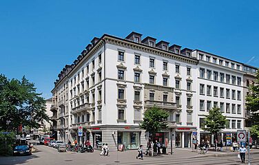 Bahnhofstrasse 81 / Schweizergasse 2, 4, Zürich